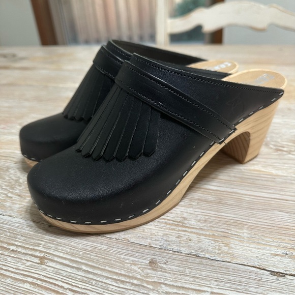 NWOB Sandgrens Venice Fringed Heeled Clog Mule Black Leather Scandi 6-6.5 - Picture 5 of 15